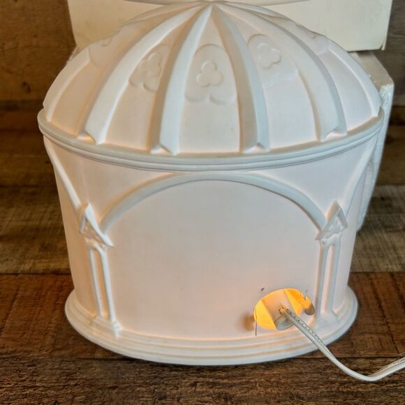 DEPARTMENT 56 Porcelain Lighted Nativity Winter Silhouette White Manger Holy - Picture 5 of 13